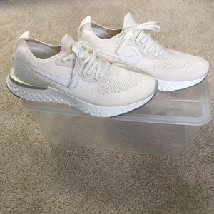 Nike Epic React Flyknit Sneakers